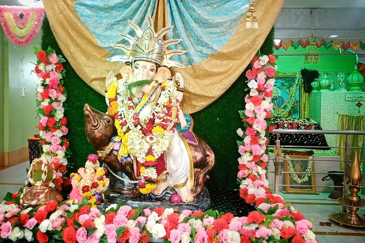 Aurangabad: हिंदू-मुस्लीम ऐक्याचे प्रतीक, सैलानीबाबाच्या दर्ग्यामध्ये साजरा होतो गणेशोत्सव VIDEO