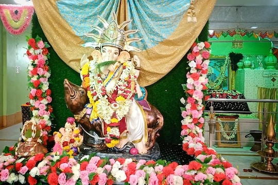 Aurangabad: हिंदू-मुस्लीम ऐक्याचे प्रतीक, सैलानीबाबाच्या दर्ग्यामध्ये साजरा होतो गणेशोत्सव VIDEO