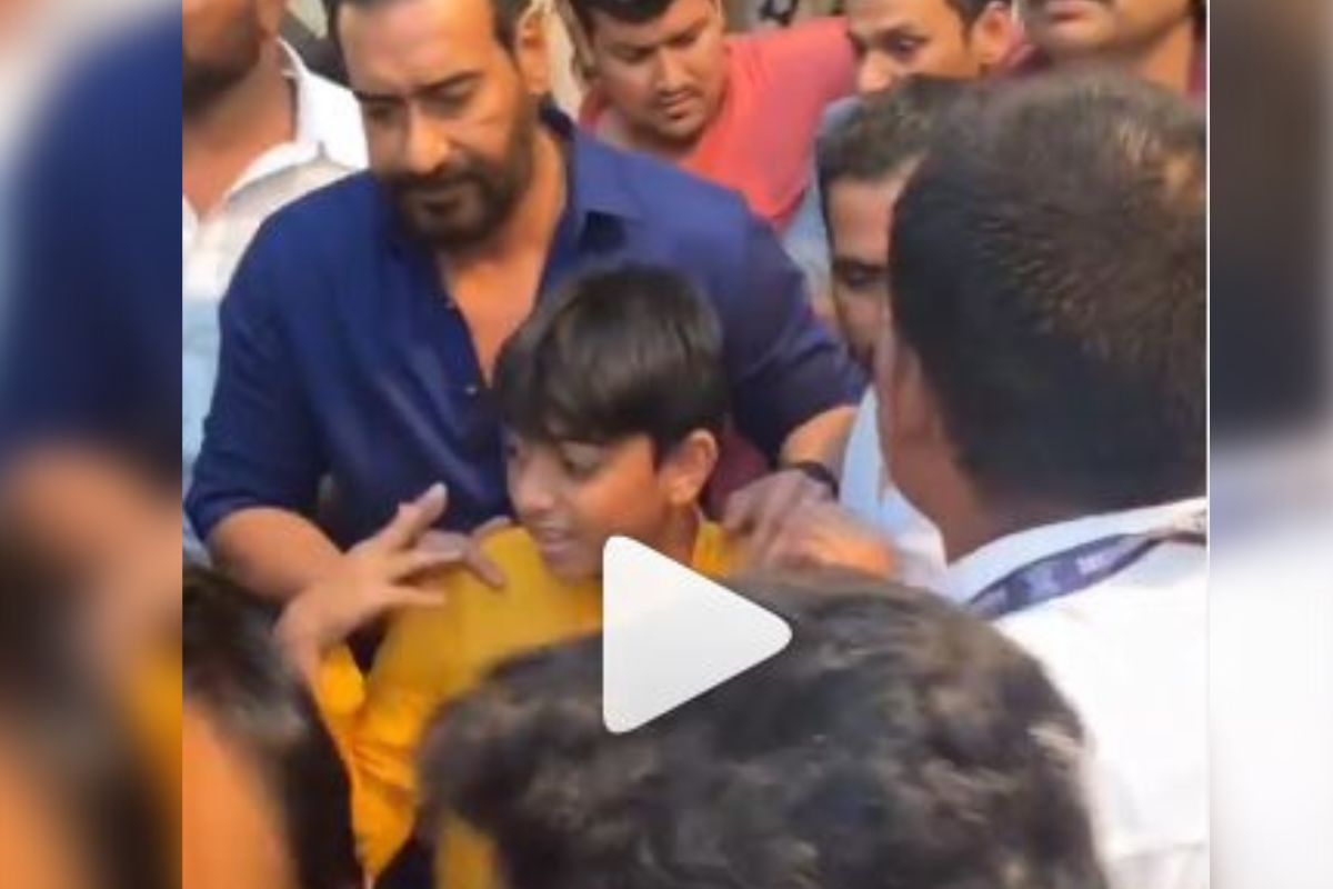 गर्दी पाहून घाबरला अजय देवगणचा लेक; लालबागच्या राजाच्या दर्शनाचा VIDEO आला समोर