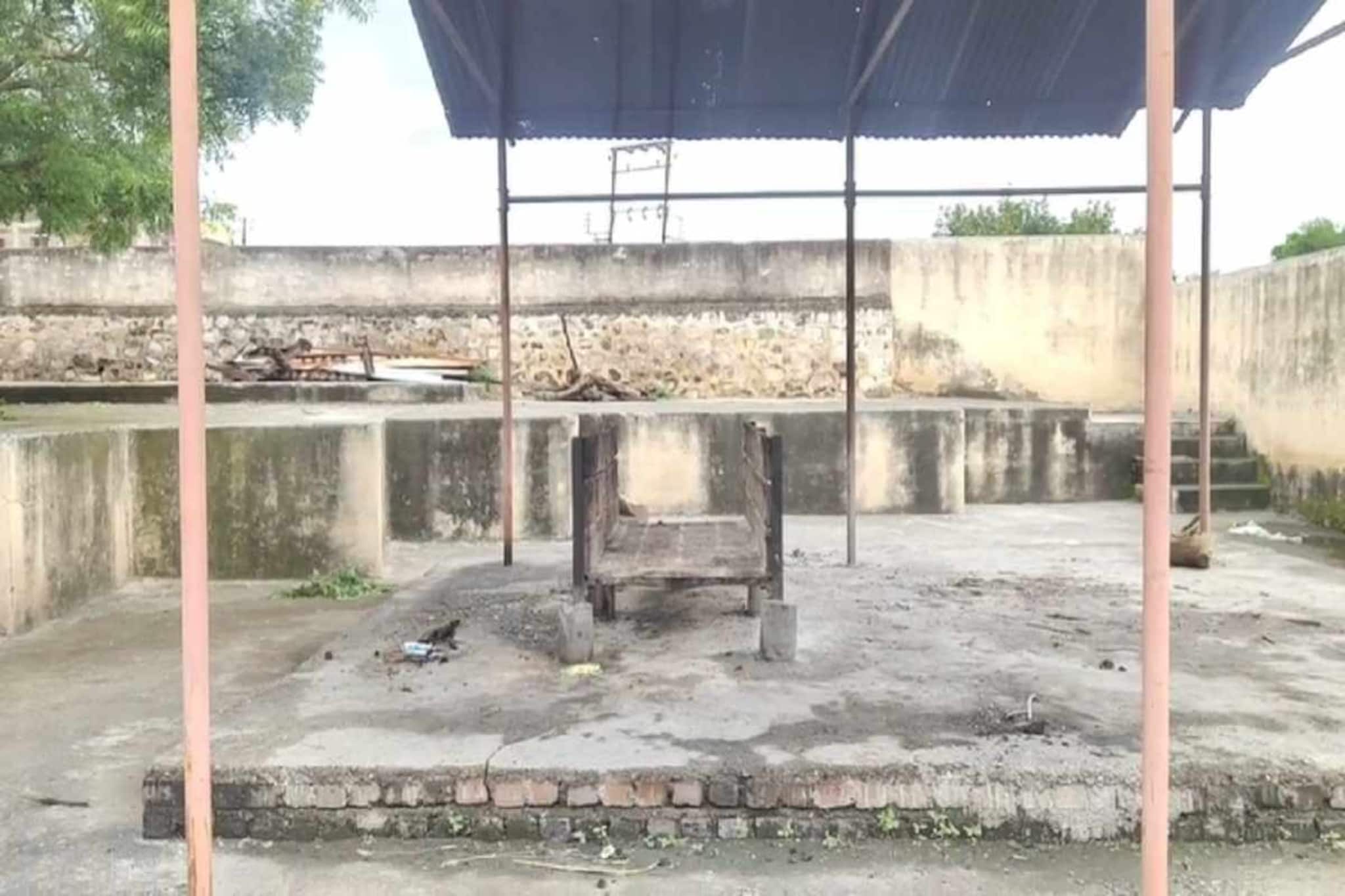 धक्कादायक! अहमदनगरमध्ये स्मशानभूमीतून मृतदेहांची राख होतेय गायब