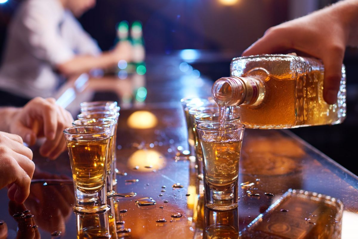 बिअर, वाईन.. मर्यादित प्रमाणात घेतल्यास होतात अनेक फायदे; संशोधकांचा दावा