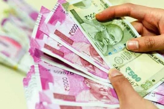 Bank Account : पीपीएफ, ईपीएफ अन् पोस्ट कार्यालयातील क्लेम न केलेली रक्कम कुठे होते जमा; जाणून घ्या