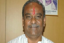 कर्नाटकचे 2 तुकडे करा म्हणणाऱ्या मंत्र्याचं Heart Attack ने निधन कर्नाटकचे 2 तुकडे करा म्हणणाऱ्या मंत्र्याचं Heart Attack ने निधन