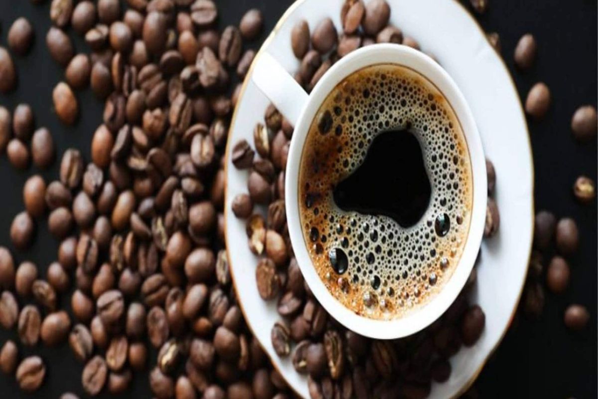 Black Coffee : 'या' आश्चर्यकारक फायद्यांसाठी नक्की प्यायला हवी ब्लॅक कॉफी, ही असते योग्य वेळ