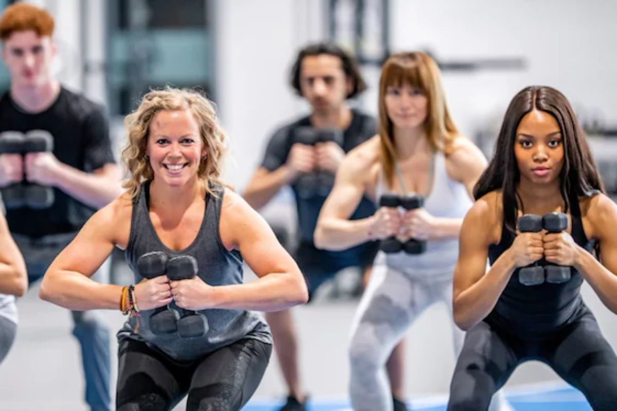 Workout Outfit Idea : हे आहेत वर्कआउटसाठी काही परफेक्ट आउटटफिट्स, मिळेल कूल आणि कम्फर्टेबल लूक