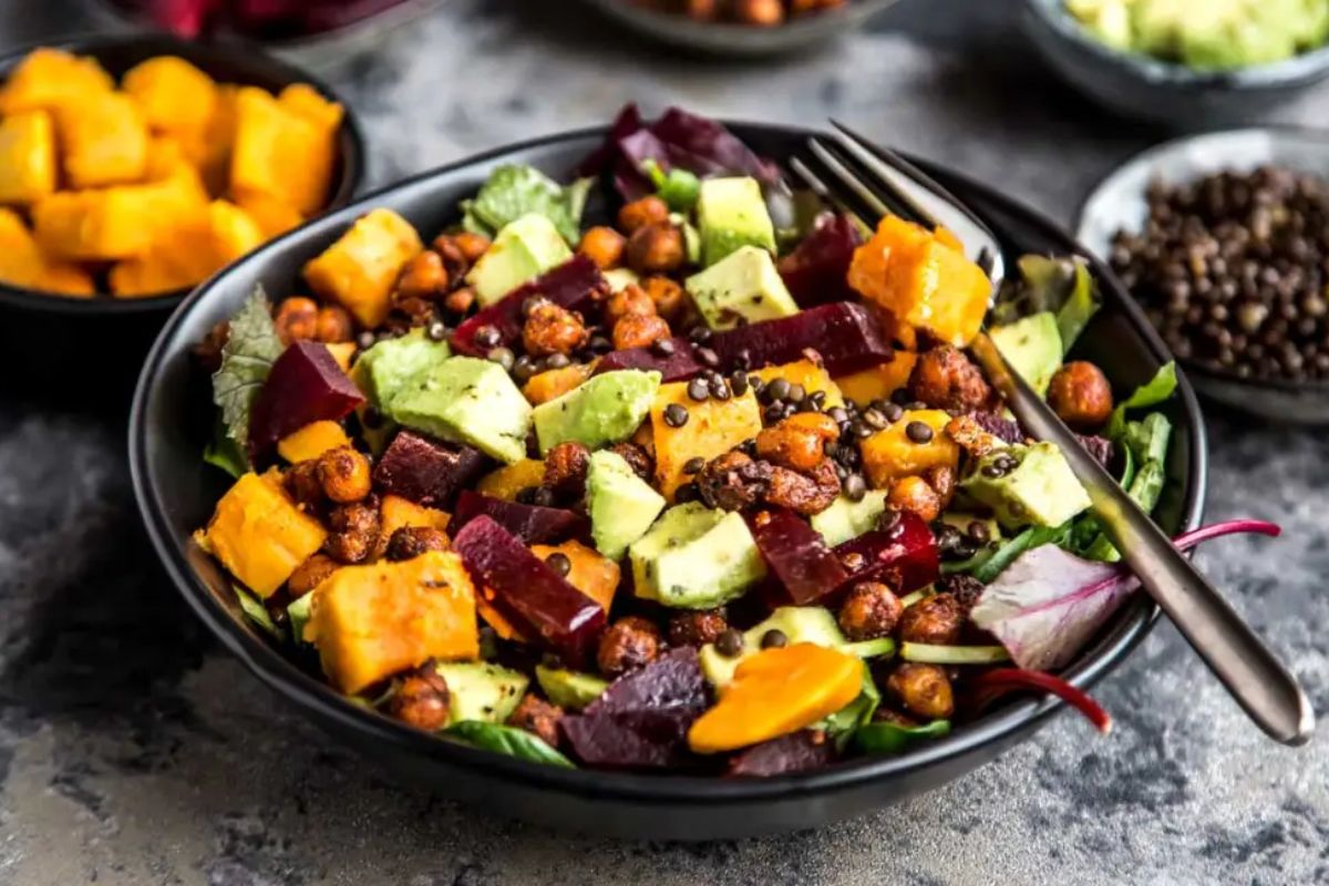 How to Control Cholesterol level : 'हे' पदार्ख वाढवू शकतात तुमची कोलेस्टेरॉल लेव्हल; आजच करा गुडबाय!