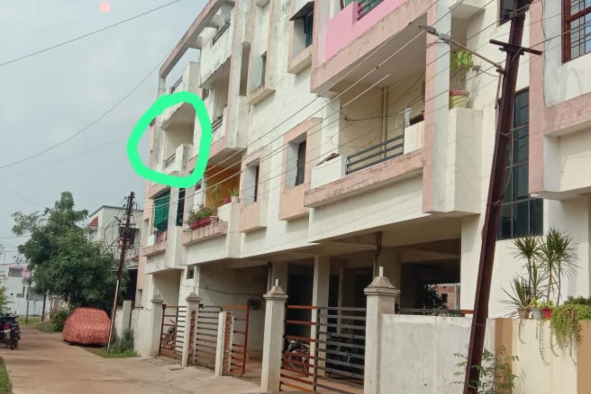 चंद्रपूर हादरलं, एकाच कुटुंबातील 4 जणांचा आत्महत्येचा प्रयत्न, आईचा मृत्यू