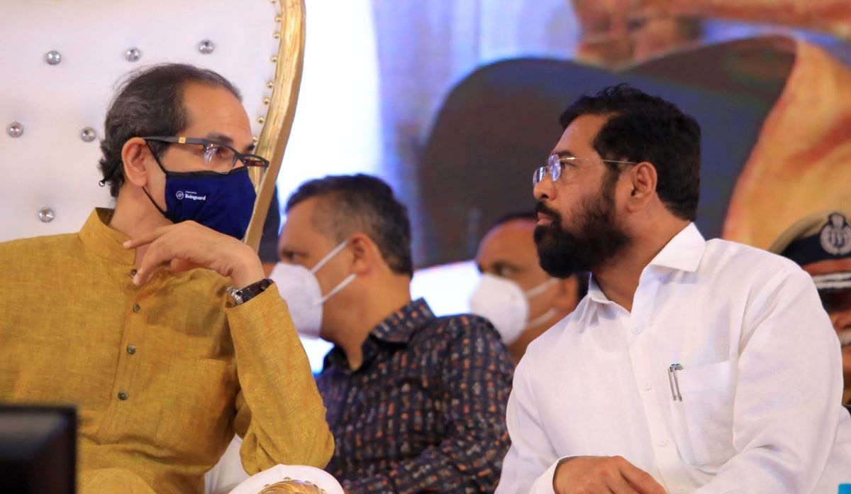 CM Eknath Shinde : उद्योगासाठी ठाकरे सरकारने वाटप केलेल्या भुखंडाना मुख्यमंत्री शिंदेकडून स्थगिती, हजारो कोटींची गुंतवणूक ठप्प