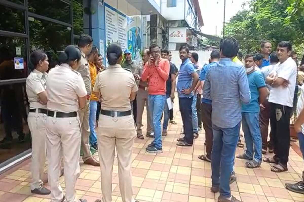 मुंबई विमानतळावर मोठमोठ्या तस्करांच्या मुसक्या आवळणाऱ्या अधिकाऱ्याचा करुण अंत