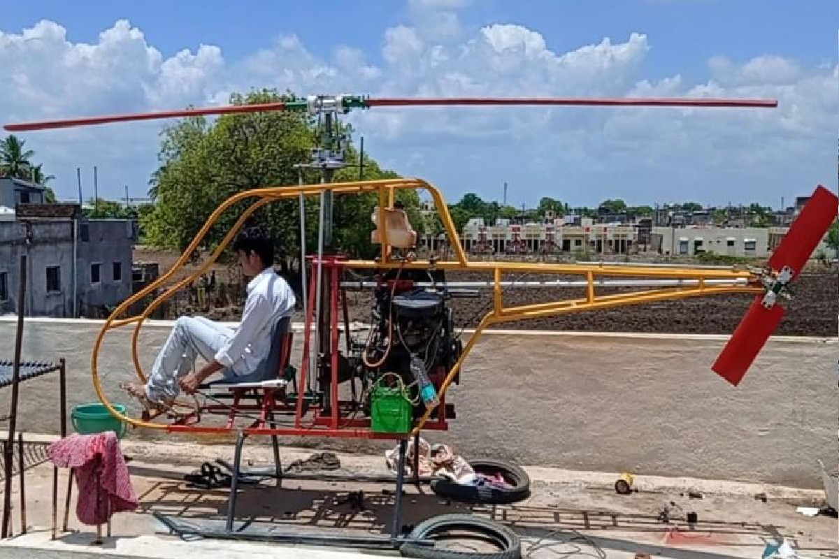 औरंगाबादच्या तरूणानं यूट्यूबवच्या मदतीनं थेट हेलिकॉप्टर तयार केले आहे.