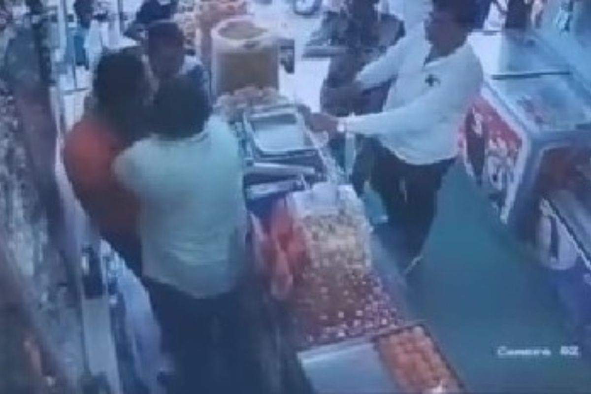 सीसीटीव्ही फुटेजमधील दृश्य