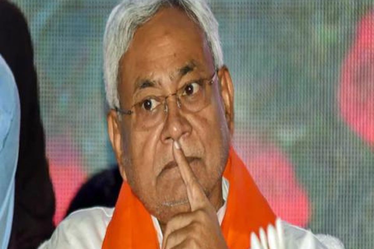 पंतप्रधानपदाचा उमेदवार कोण? प्रश्न ऐकताच नितीश कुमार उठून चालू लागले, पुढे घडला 'राजकीय ड्रामा'