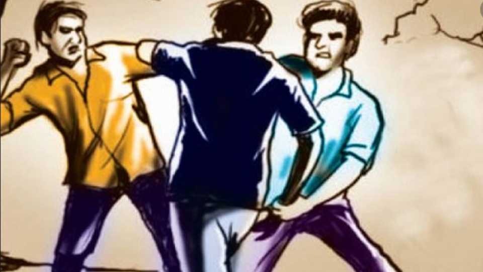 Kolhapur Kagal NCP BJP : कोल्हापुरातील कागलमध्ये राष्ट्रवादी, भाजपच्या कार्यकर्त्यांमध्ये जोरदार राडा