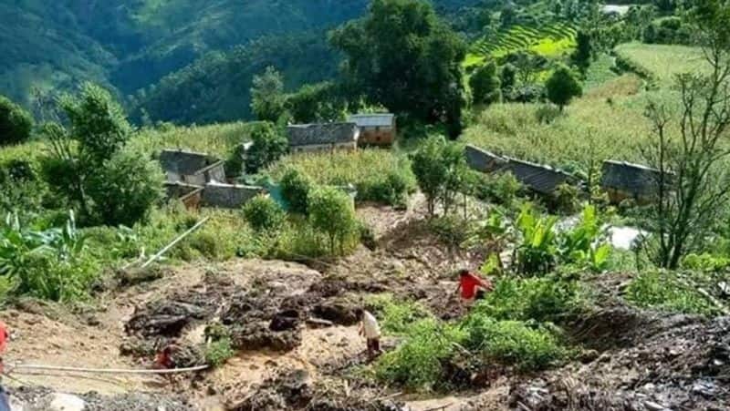 काही क्षणात होत्याचं नव्हतं झालं, नेपाळच्या भूस्खलनात 13 जणांनी गमावला जीव