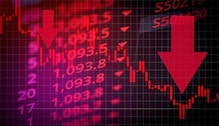 Share Market : सलग तिसऱ्या आठवड्यात शेअर मार्केट 600 अंकांनी कोसळलं Share Market : सलग तिसऱ्या आठवड्यात शेअर मार्केट 600 अंकांनी कोसळलं