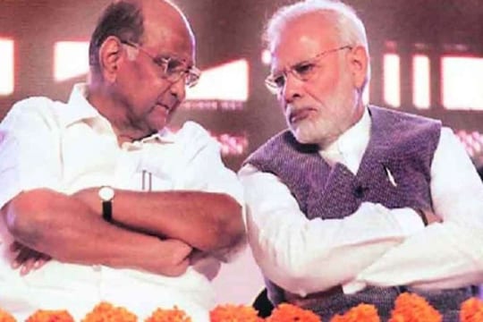 शरद पवार आणि नरेंद्र मोदी यांचा फाईल फोटो
