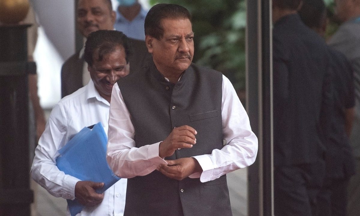 Prithviraj Chavhan Congress : अखेर माजी मुख्यमंत्र्यांनी काँग्रेस सोडण्यावरून केली मोठी घोषणा म्हणाले मी काँग्रेस सोडणार…