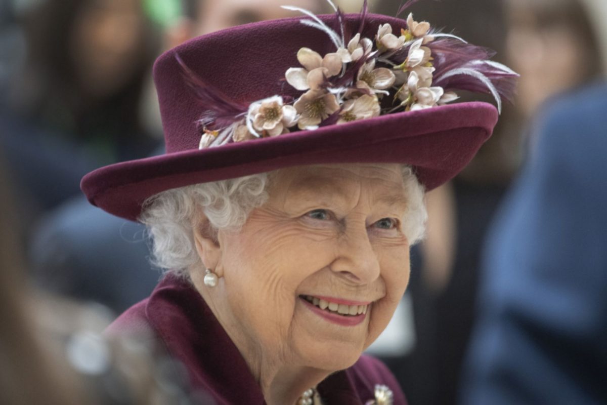 ब्रिटनच्या महाराणी एलिझाबेथ यांची प्रकृती बिघडली; डॉक्टरांनी व्यक्त केली चिंता