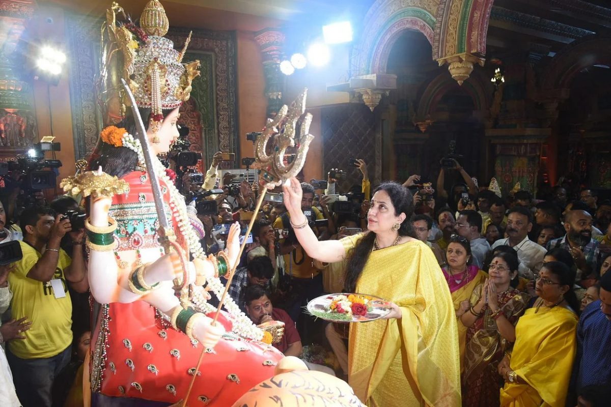 Rashmi Thackeray Thane : रश्मी ठाकरे ठाण्यात आल्यानंतर एकनाथ शिंदेंची पहिली प्रतिक्रीया म्हणाले