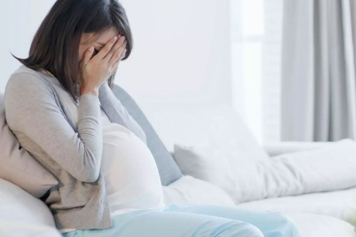 Abortion Day : कधी करू शकतो गर्भपात; अबॉर्शनसाठी कोणती पद्धत असते सुरक्षित?