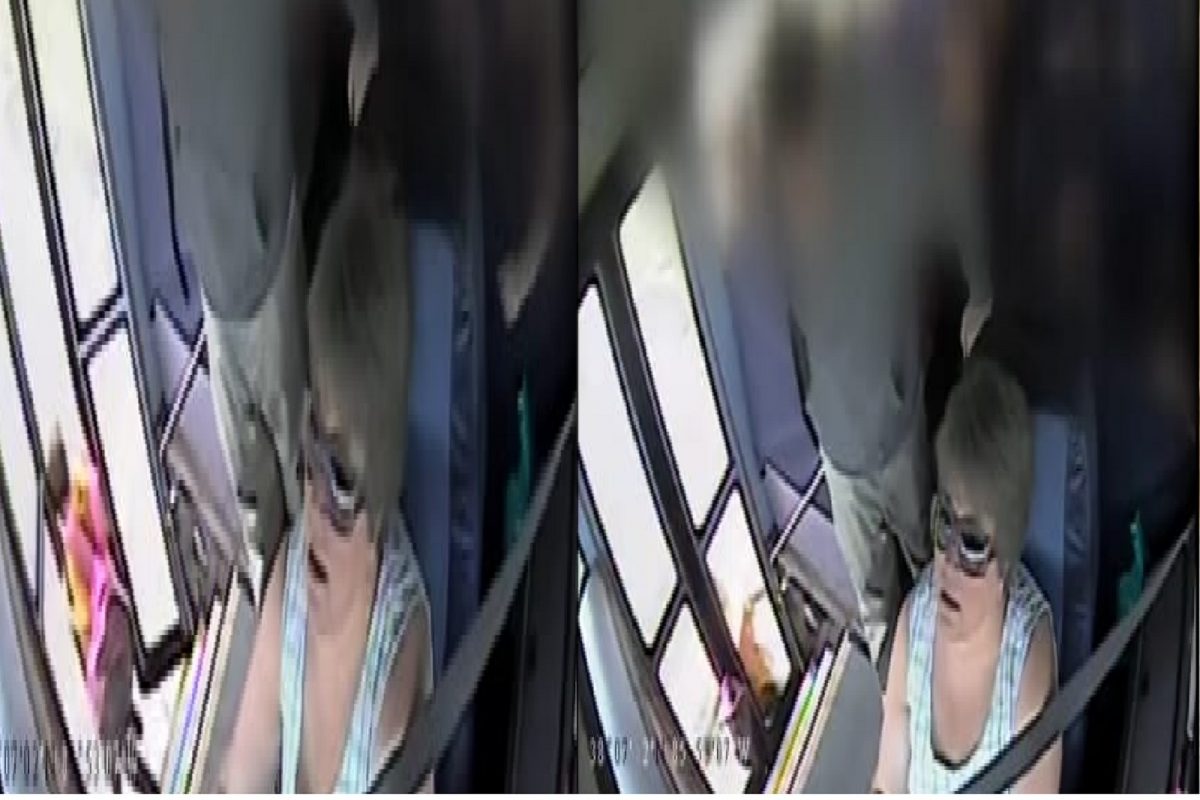 स्कूल बस ड्रायव्हरने मुलीला फरफटत नेलं.