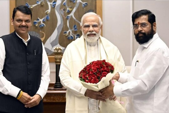 फॉक्सकॉन प्रकल्पासाठी शिंदे सरकारची धावाधाव, शिंदे, फडणवीस आणि राणे घेणार मोदींची भेट