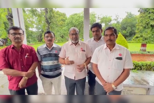 Swabhimani Shetkari Sanghatana : गोकुळ दुध संघाच्या राजकारणावर स्वाभिमानी शेतकरी संघटनेची जोरदार टीका