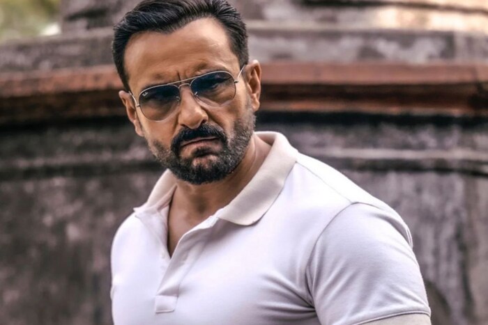  सैफ अली खान 'हमशकल्स' हा चित्रपट त्याच्या करिअरमधील मोठी चूक मानतो. असे प्रकार पुन्हा करायला आवडणार नाही, अस तो एकदा म्हणाला होता. 