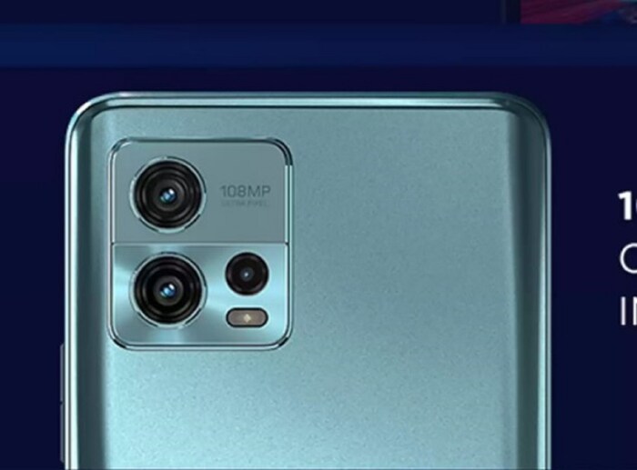 मोटोरोला 3 ऑक्टोबर रोजी भारतात आपला नवीन G सीरिज स्मार्टफोन Moto G72 लॉन्च करण्यासाठी सज्ज आहे. या फोनची माहिती फ्लिपकार्टवर लाईव्ह करण्यात आली आहे. फोनची सर्वात महत्वाची गोष्ट म्हणजे त्याचा 108 मेगापिक्सेल कॅमेरा आणि 33W टर्बोपॉवर चार्जर बॅटरी. Moto G72 उल्का ग्रे आणि पोलर ब्लू या दोन रंग पर्यायांमध्ये उपलब्ध केला जाऊ शकतो. 