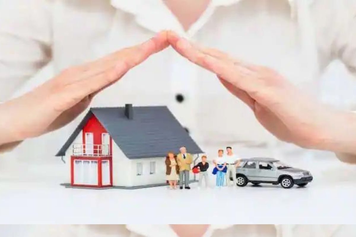 सर्वसामान्य माणसानं करायचं काय? घराच्या किंमती वाढल्यानंतर Loan ही महाग