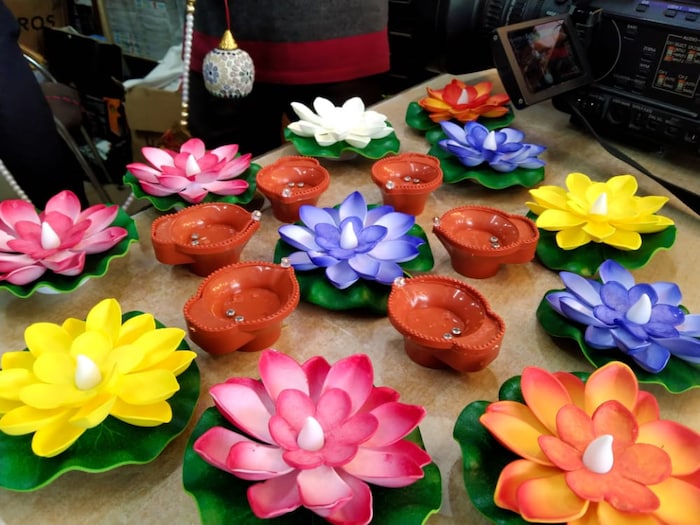 भोपाळसोबतच देशातील विविध शहरांमध्ये या दिव्यांची पुरवठा केली जात आहे. दिवाळीनिमित्त लोक मातीचे दिवे लावतात. पण, या दिव्यांची मागणी खूप जास्त आहे.