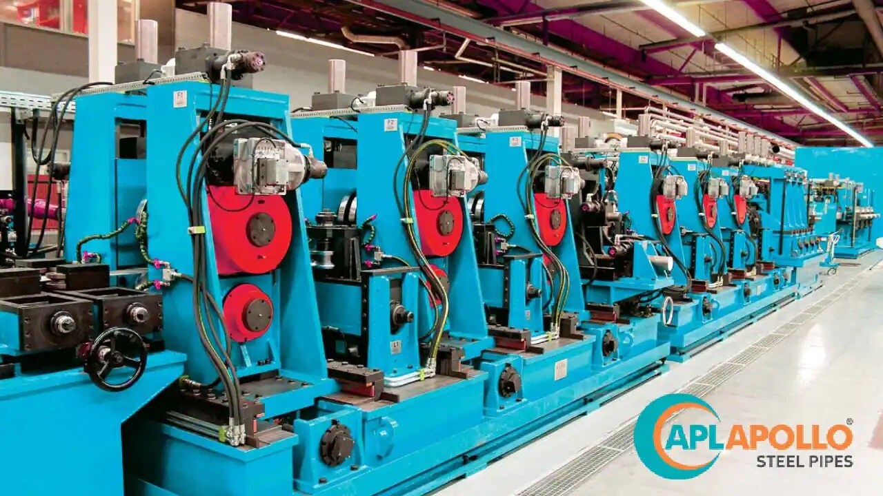 APL-APOLLO-TUBES SHARE