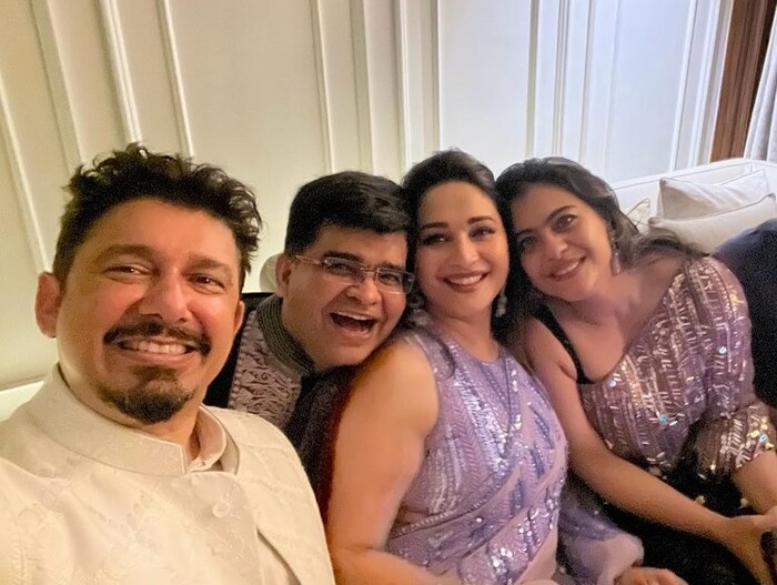  बॉलिवूडचा प्रसिद्ध फॅशन डिझाइनर मनीष मल्होत्रानं सेलेब्ससाठी ग्रँड पार्टी आयोजित केली होती. या पार्टीला बॉलिवूडचे मोठे कलाकार पोहोचले होते. 