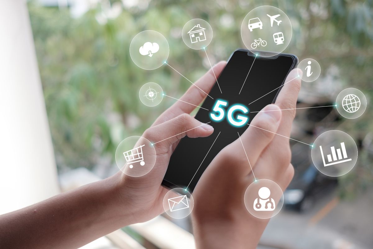 5G नेटवर्कच्या पहिल्या फेजमध्ये मिळणार तुफान स्पीड, 6GB फाईल HD मुव्ही डाऊनलोडिंगला लागणार फक्त इतका वेळ!