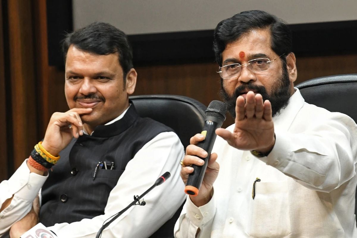 आता महाराष्ट्रात आता दोन मोठे प्रकल्प येणार आहेत. पुण्यात 1 हजार 600 कोटी रुपयांची गुंतवणूक करण्यात येणार आहे.