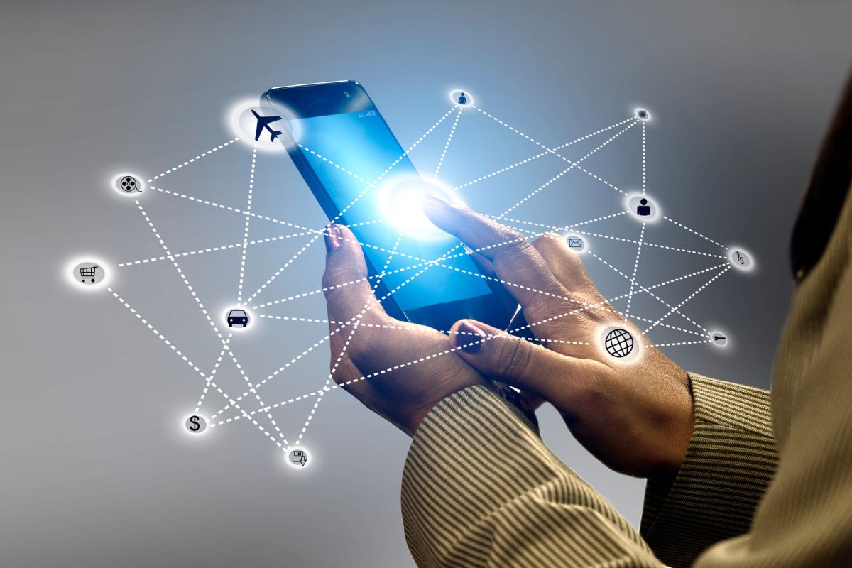 2030 पर्यंत आपण सध्या वापरत असलेला स्मार्टफोन सर्वांत जास्त वापरलं जाणारं डिव्हाइस नसेल.