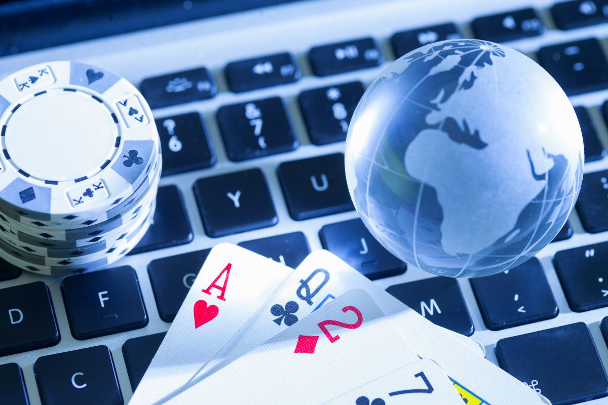 दिवाळीत वाढतोय ऑनलाइन सट्टेबाजीचा ट्रेंड, त्यावर किती कर आकारला जातो? वाचा सविस्तर