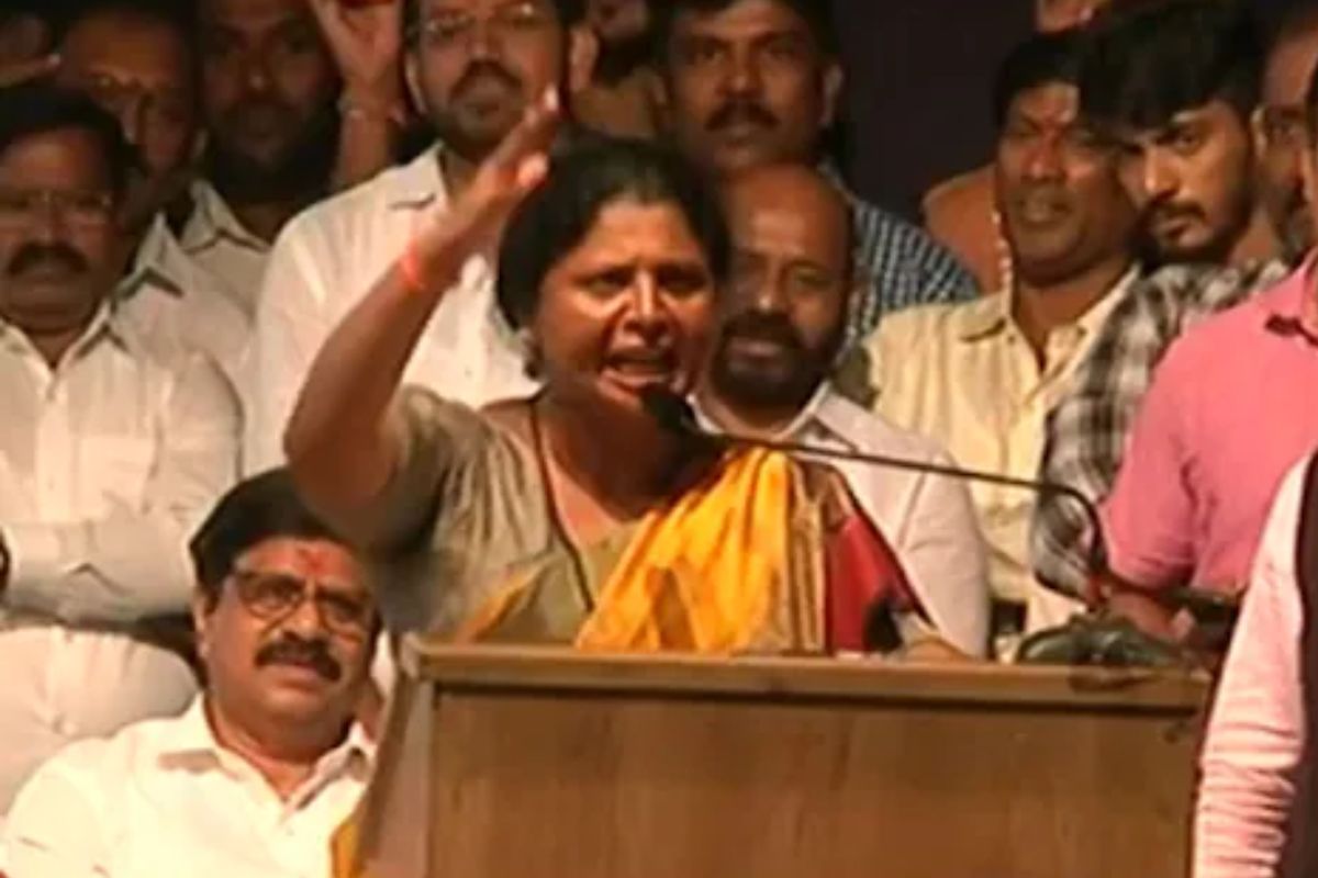 हे तर मोहन भागवत यांच्या....; सुषमा अंधारेंचा वारकऱ्यांवर गंभीर आरोप, वाद आणखी चिघळणार?