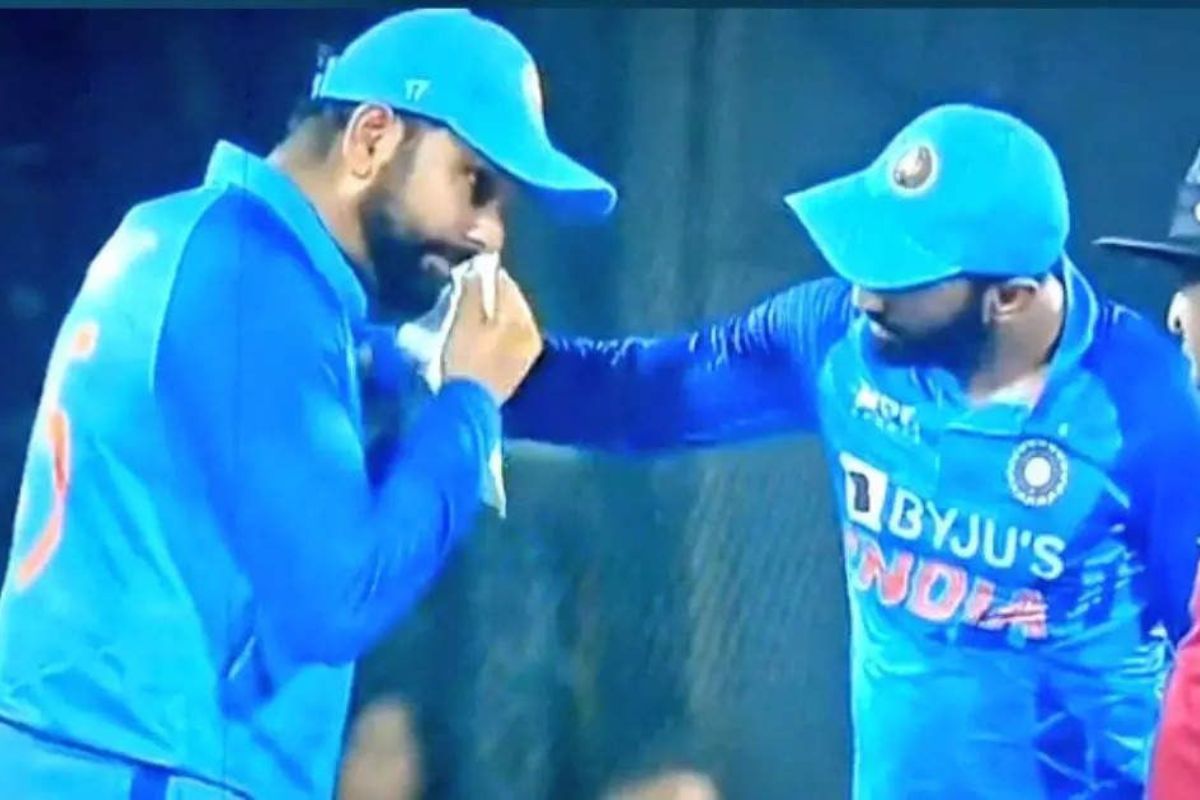 गुवाहाटी टी20त रोहितच्या नाकातून आलं रक्त