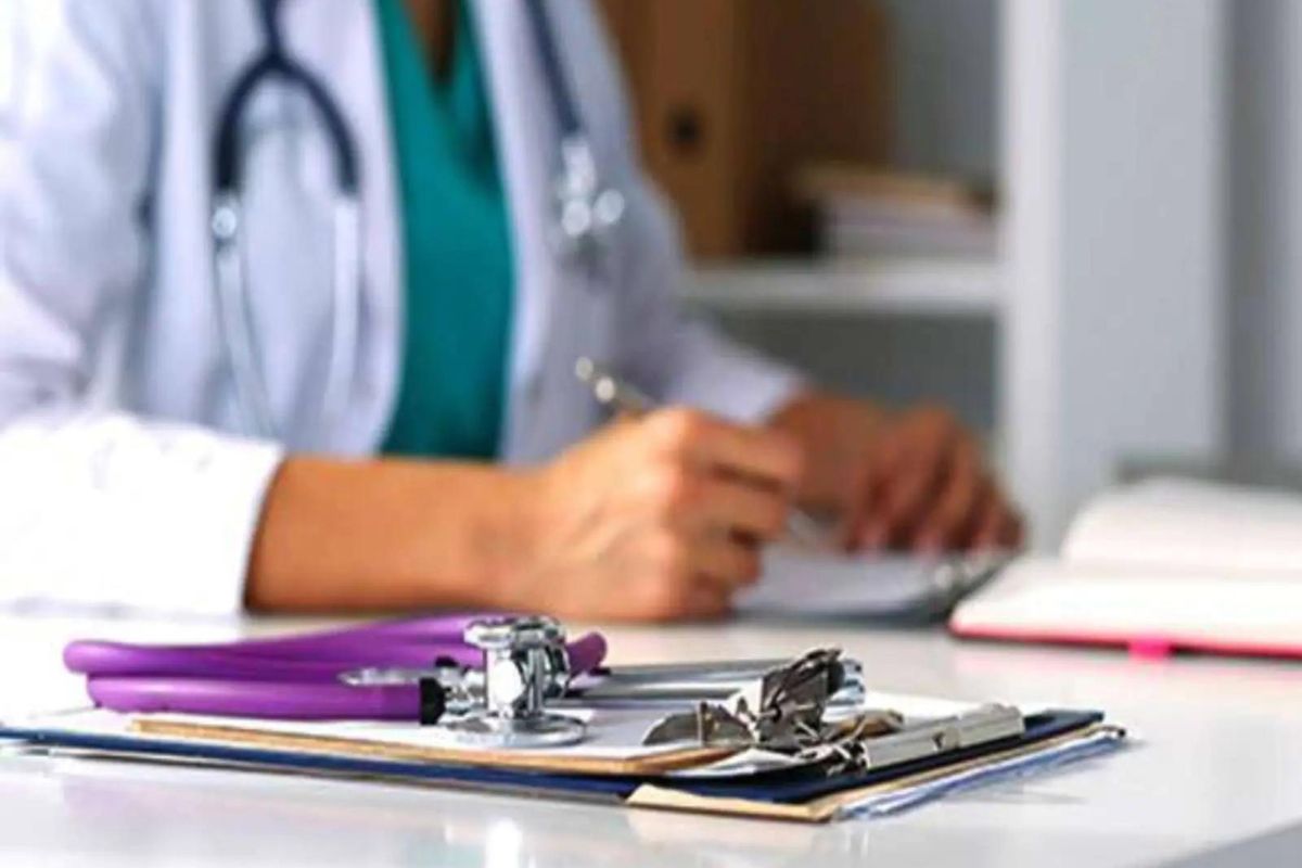 प्लेटलेट्सऐवजी मोसंबीचा ज्यूस चढवल्याने Dengue रुग्णाचा मृत्यू; आता रुग्णालयावर मोठी कारवाई