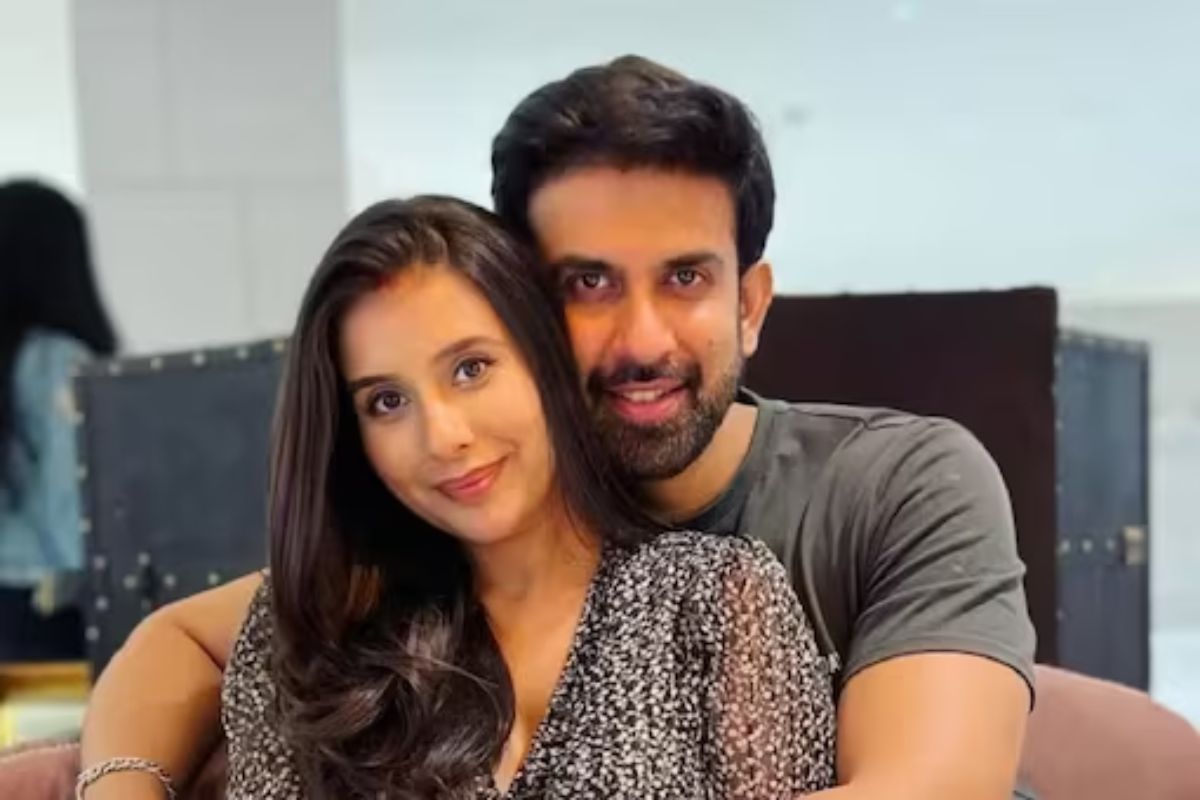 चारु असोपा, राजीव सेन