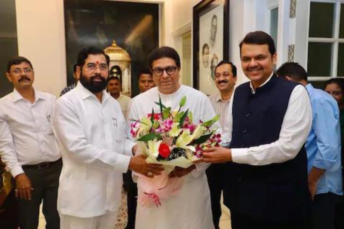 'उद्धव ठाकरेंना घाबरून ते तिघे एकत्र येतील, पण...' महायुतीच्या चर्चांवरुन अंबादास दानवेंचा टोला