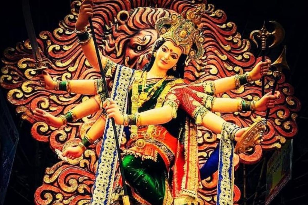 आज विजया दशमी दसरा, शस्त्रपूजा आणि दुर्गा विसर्जनाचा शुभ मुहूर्त जाणून घ्या