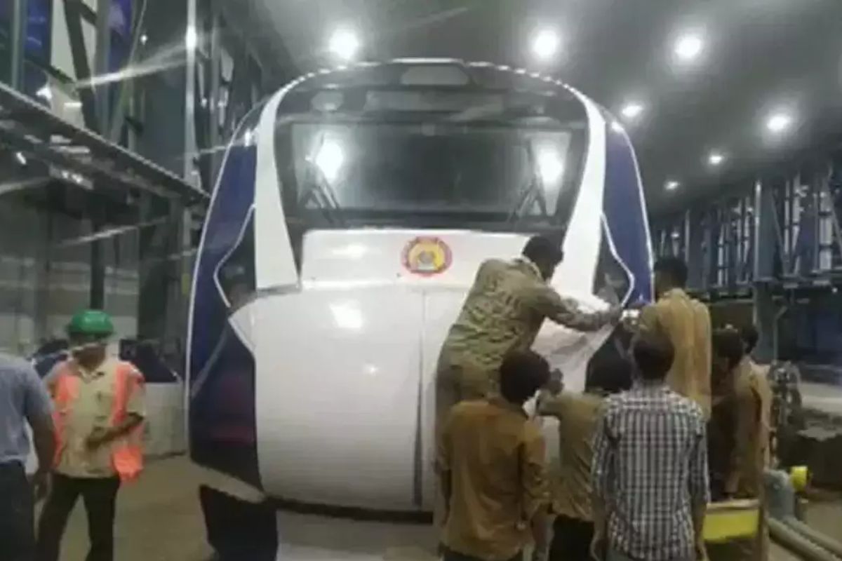 ट्रेन आहे की विमान! 'या' हायस्पीड ट्रेनमध्ये लवकर मिळणार प्रवासाची संधी