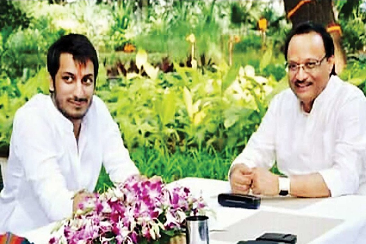 मावळनंतर 'पार्थ' या मतदारसंघातून लढणार? राष्ट्रवादीच्या नेत्याची अजितदादांसमोरच मागणी