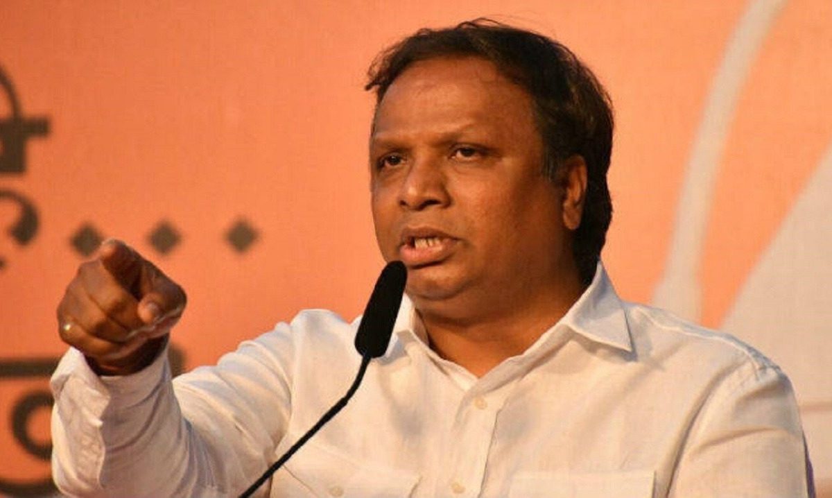 Ashish Shelar BJP : उद्धव ठाकरेंच्या संपत्तीची चौकशी म्हणजे हा एक उठाव, आशिष शेलारांच्या वक्तव्याने खळबळ