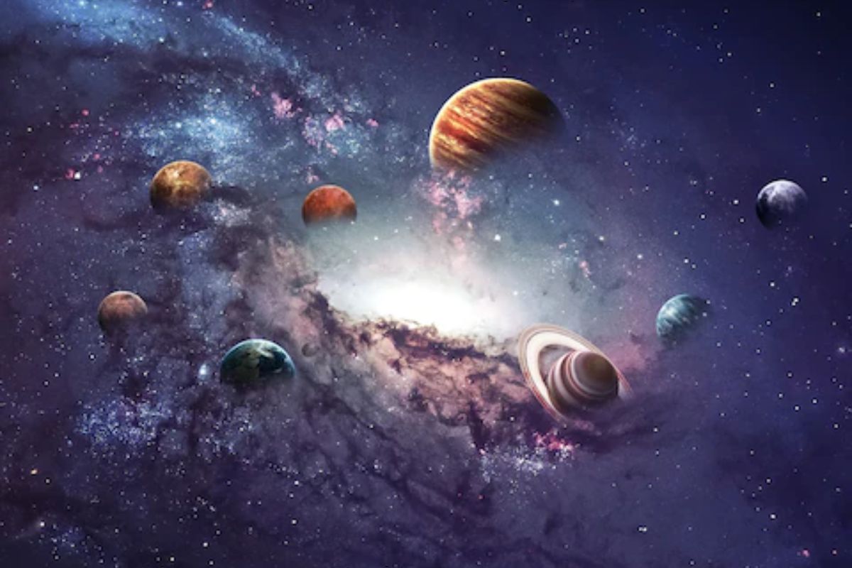 कार्यक्षेत्रात चांगल्या संधी उपलब्ध होतील. जोडीदारासोबत वेळ घालवाल.