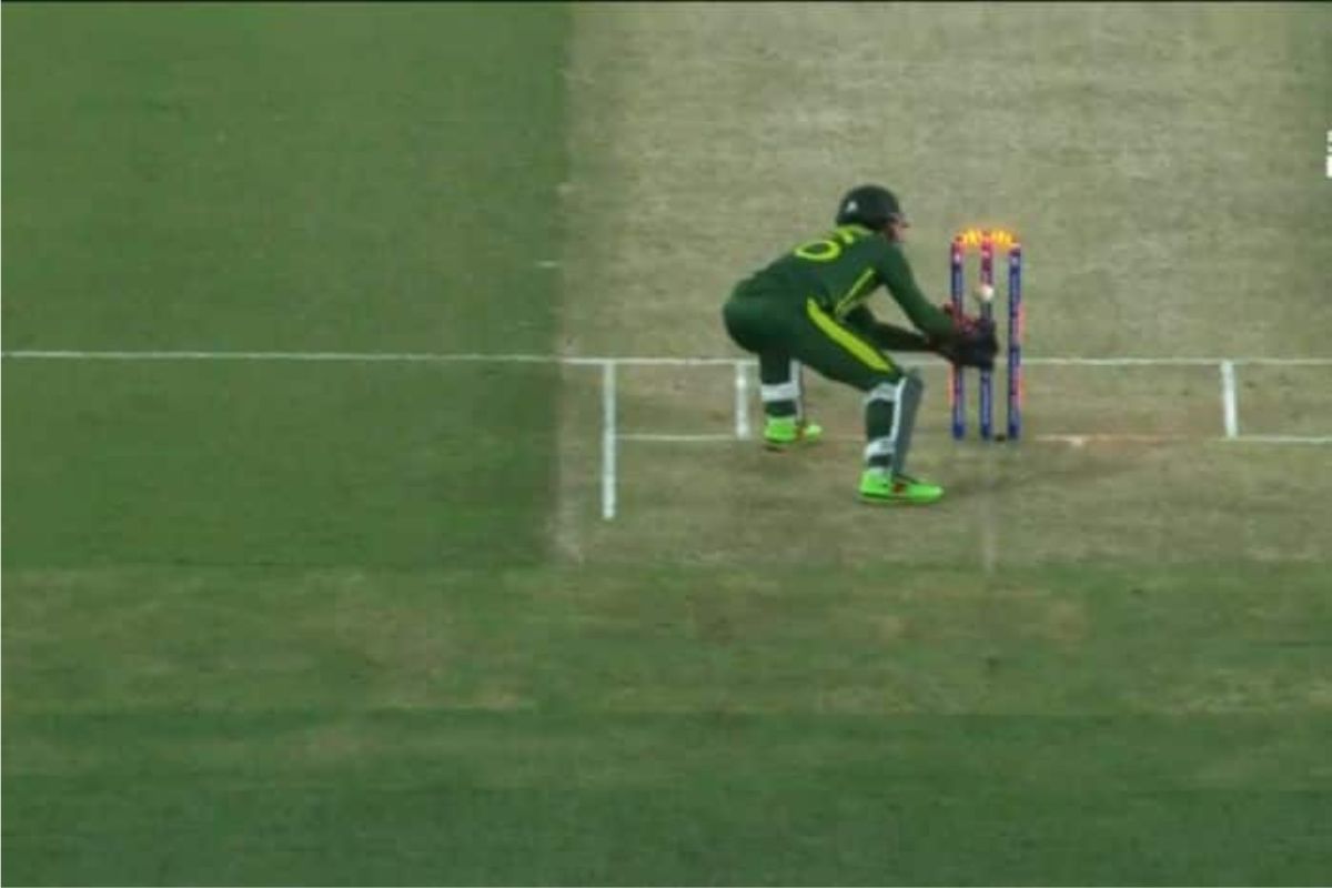 IND vs PAK : 'बापू'सोबत धोका! थर्ड अंपायरकडून मोठी चूक? भारत-पाकिस्तान सामना पुन्हा वादात