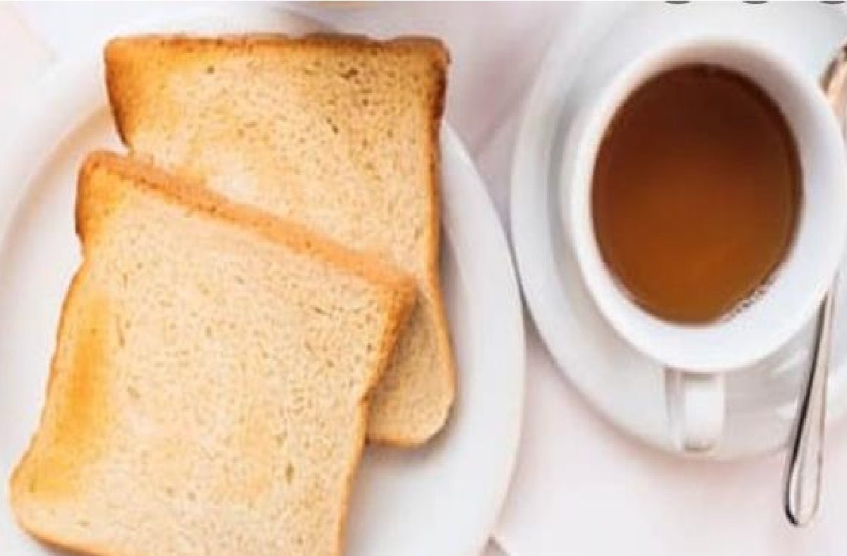 अनेक कुटुंबांत दिवसाची सुरूवातच चहा-ब्रेडपासून होते. नाश्ता म्हणून याला अधिक प्राधान्य दिलं जातं. पण