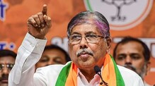 चंद्रकांत पाटलांनी केली निवृत्तीची घोषणा, म्हणाले... चंद्रकांत पाटलांनी केली निवृत्तीची घोषणा, म्हणाले...